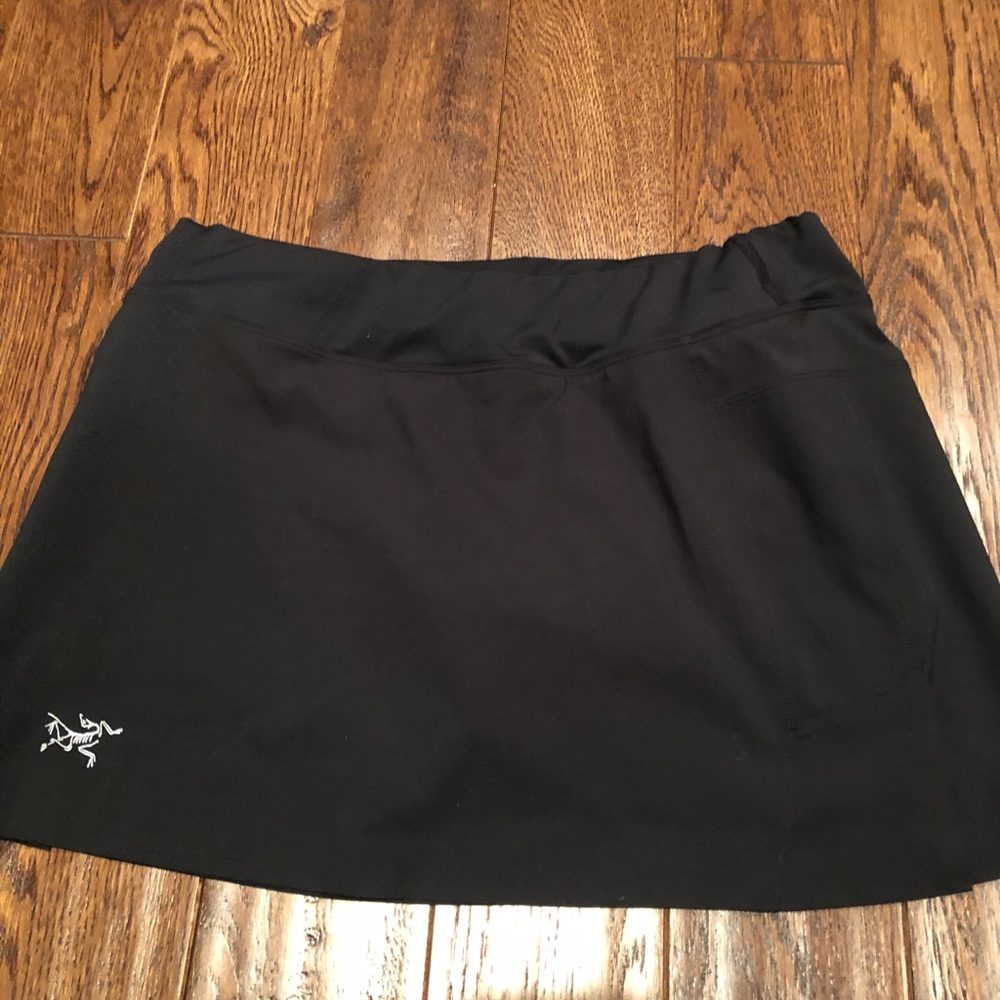 Arc’Teryx skort size small